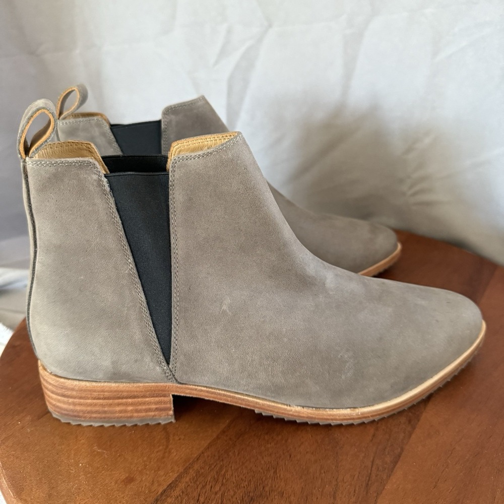 Nisolo  Everyday  Leather Chelsea Boot Gray Size 11  2" Heel NEW $228 Retail